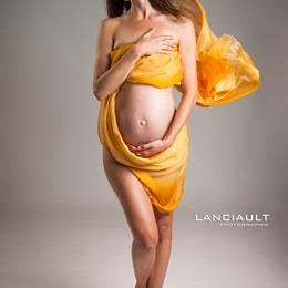 Click to view album: Photographe maternité